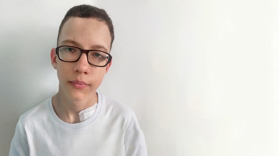 https://newcdn.worldvita.ru/static/img/23352/g_thumb6_child_cat_big2.jpg