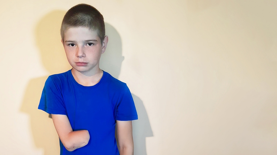 https://newcdn.worldvita.ru/static/img/23524/g(1)_thumb6_child_cat_big2.jpg